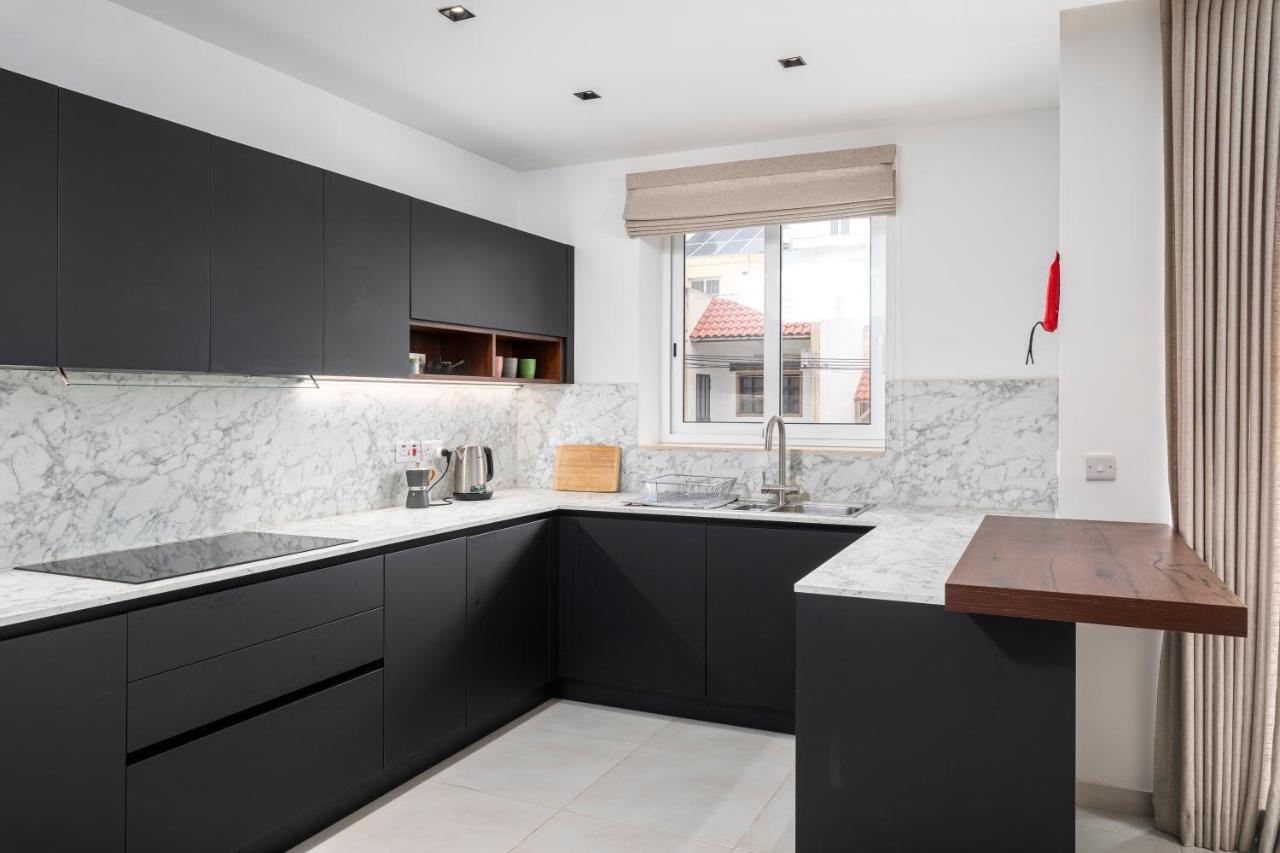 Modern 3Br Stylish Apartment With Large Balcony - Close To St Julians And St Georges Bay Is-Swieqi Экстерьер фото