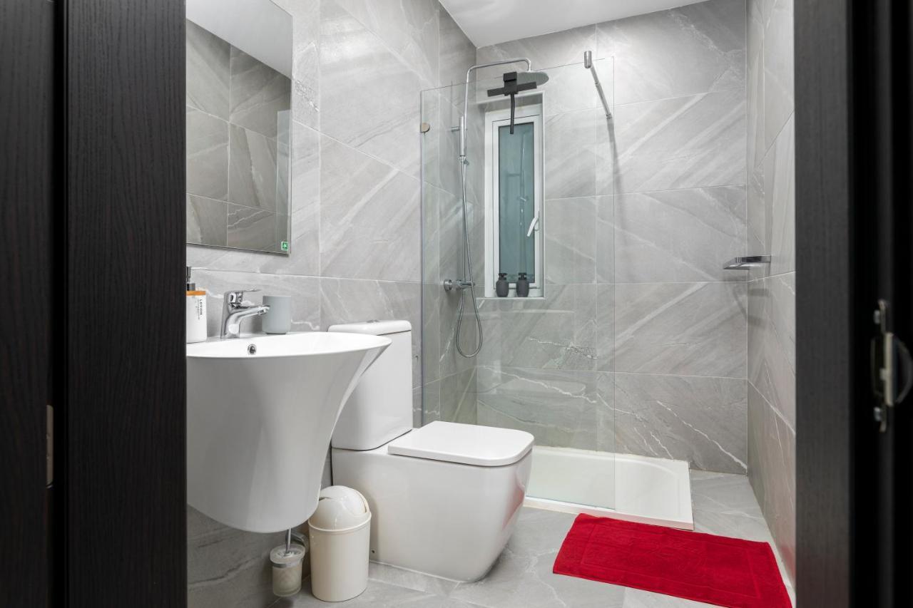 Modern 3Br Stylish Apartment With Large Balcony - Close To St Julians And St Georges Bay Is-Swieqi Экстерьер фото